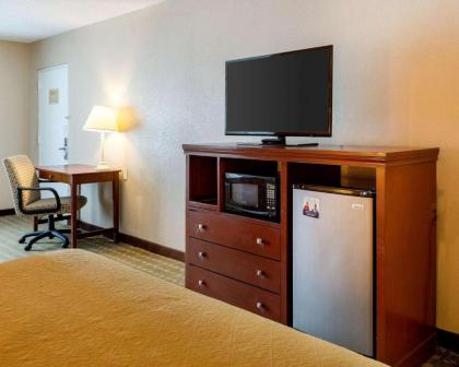 Quality Inn Louisville - image 9