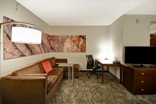 SpringHill Suites Louisville Airport - image 5