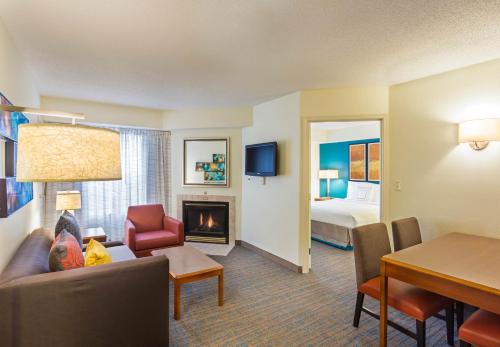 Residence Inn Louisville Northeast - image 4