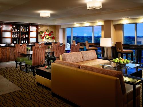 Louisville Marriott East - image 4