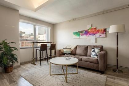 TWO Bold 1 BR CozyStays for your Louisville Getaway - image 4