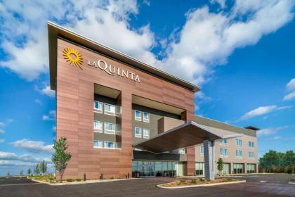 La Quinta Inn  Suites by Wyndham Louisville East Kentucky