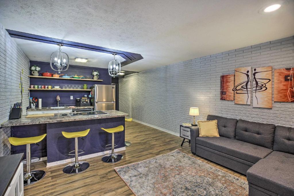 Modern Louisville Condo about 8 Mi from Downtown! - image 2