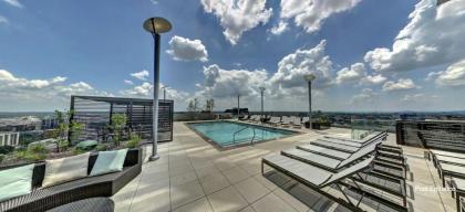 Luxurious High Rise 1BR with Louisville Flair by CozySuites - image 15