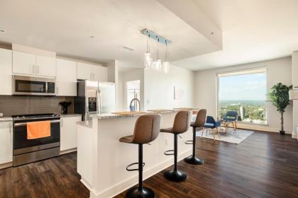 TWO Luxurious Condos on the same floor by CozySuites - image 10