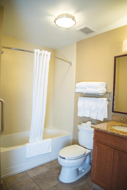 Candlewood Suites Loveland an IHG Hotel - image 4