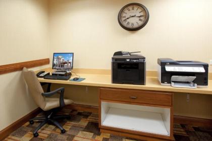 Holiday Inn Express Hotel & Suites Loveland an IHG Hotel - image 16