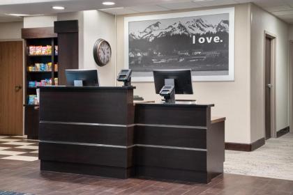 Hampton Inn Loveland - image 14