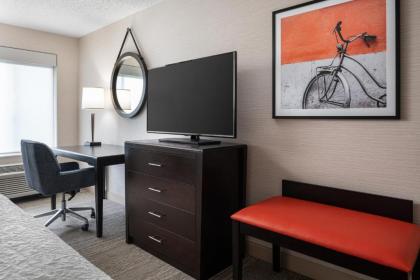 Hampton Inn Loveland - image 16