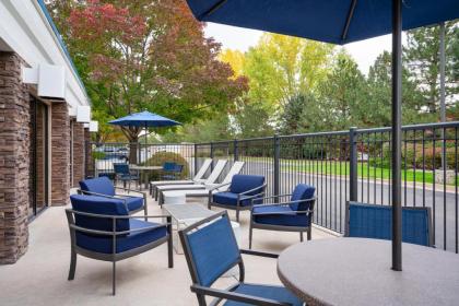 Hampton Inn Loveland - image 2