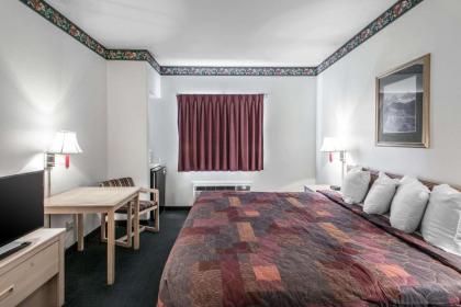 Rodeway Inn Loveland - image 3