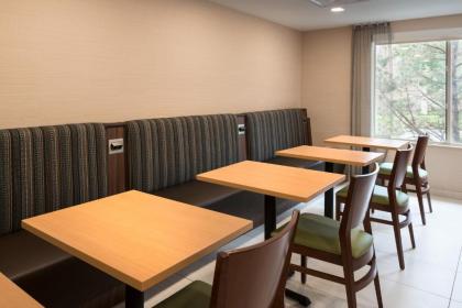 Fairfield Inn by Marriott Loveland Fort Collins - image 12