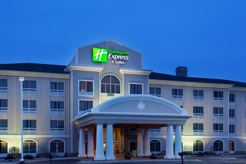 Holiday Inn Express Rockford-Loves Park an IHG Hotel - main image