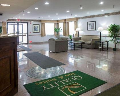 Quality Inn & Suites Loves Park - image 2