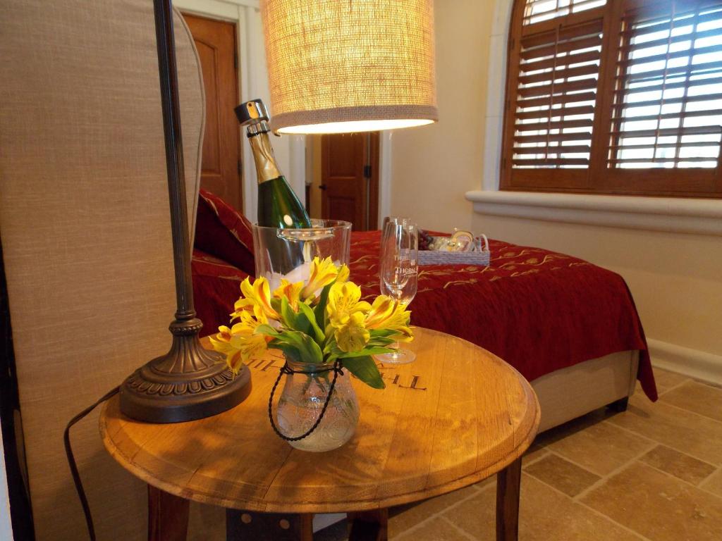 Thorn Hill Vineyards Villa Suites - image 7