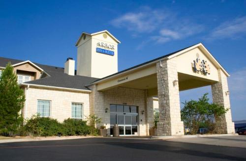 Arbor Inn and Suites - main image