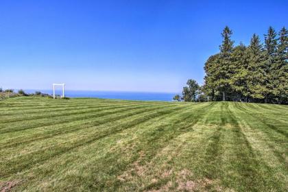 7-Acre Coastal Michigan Home with Hot Tub and Sauna! - image 12