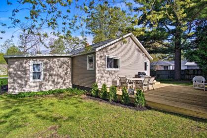 Scenic Ludington Home about 1 Mile to Lake Michigan - image 11