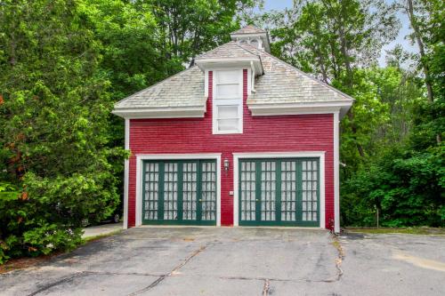 Amato Carriage House Upper Level - main image