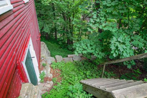 Amato Carriage House Upper Level - image 4