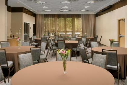 Courtyard by Marriott Lufkin - image 11