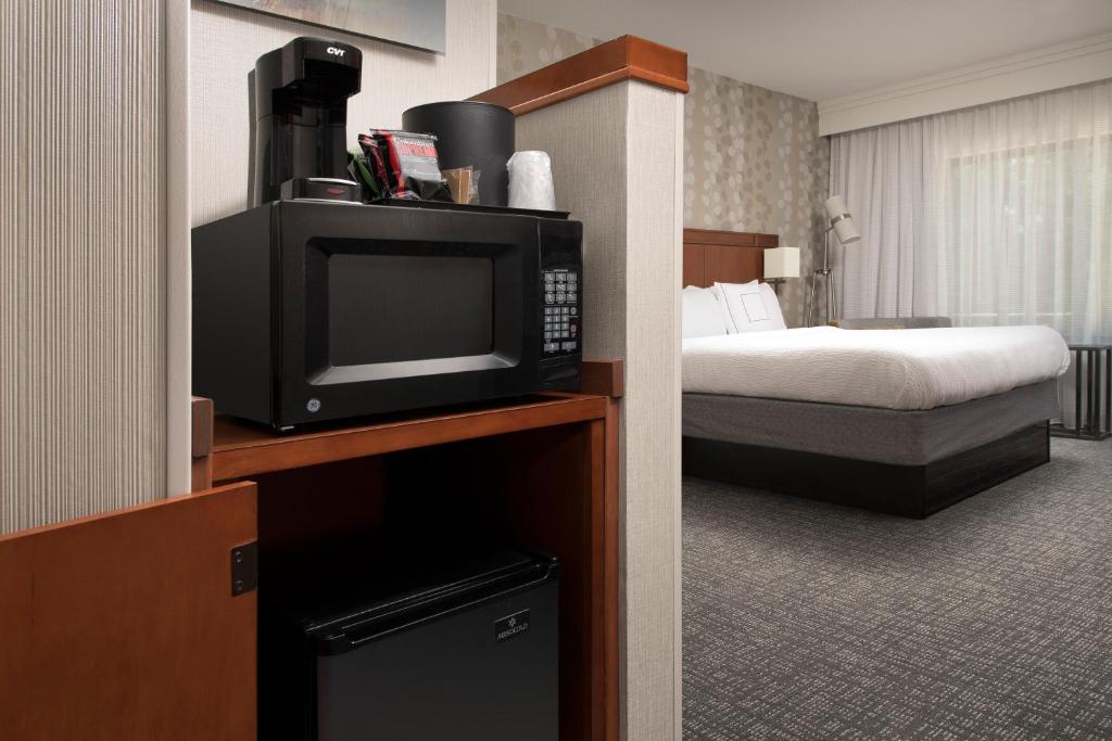 Courtyard by Marriott Lufkin - image 5