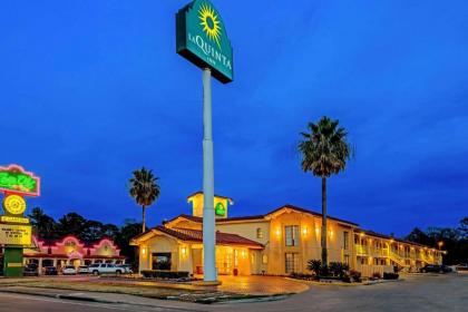 La Quinta Inn by Wyndham Lufkin - image 9