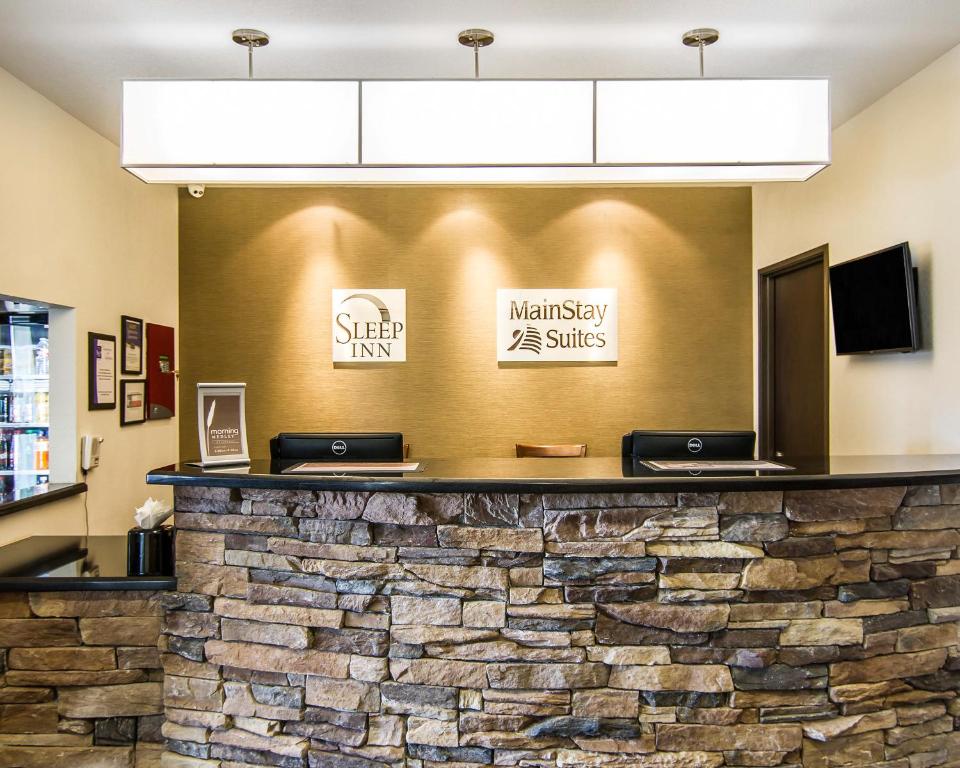 MainStay Suites - main image