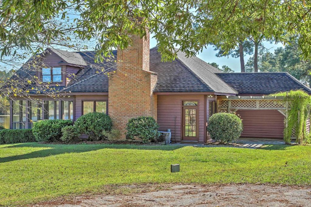 Cottage by the Pond on Gorgeous Expansive Estate - image 2