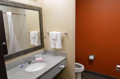 Best Western Plus Longhorn Inn & Suites - image 13