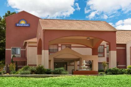 Days Inn by Wyndham Lumberton Lumberton Texas