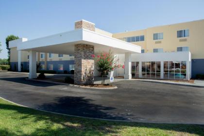 Fairfield Inn by Marriott Lumberton - image 12