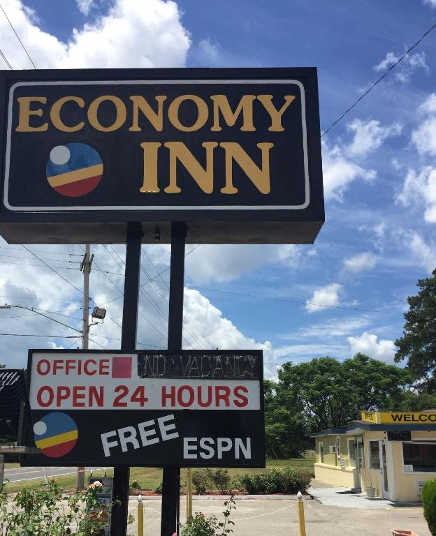 Economy Inn - image 5