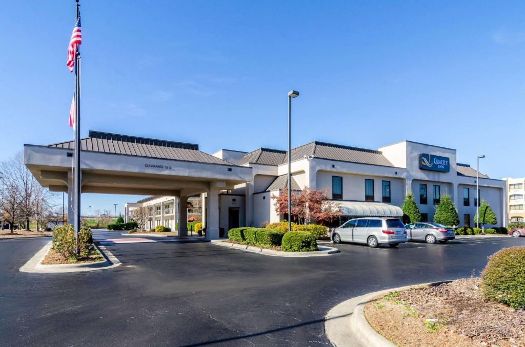 Quality Inn Lumberton - main image