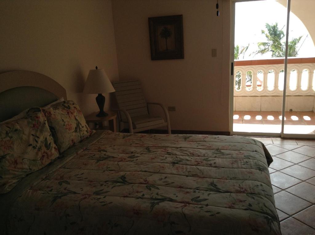 Luquillo Sunrise Beach Inn - image 5