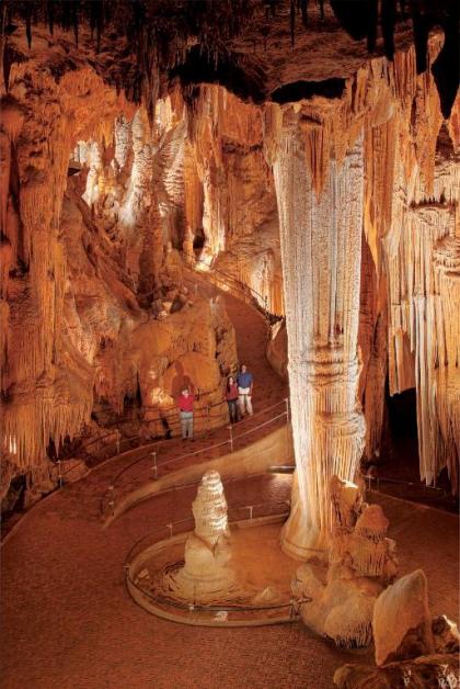 Luray Caverns Motels - image 9