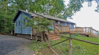 Mountain Top Chalet - image 3