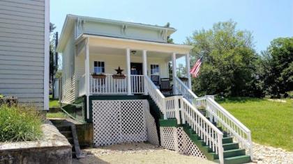 Cubs Cottage Virginia