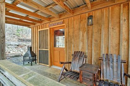 Updated Luray Cabin Near Dwtn and Shenandoah River! - image 10