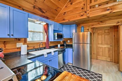 Updated Luray Cabin Near Dwtn and Shenandoah River! - image 14