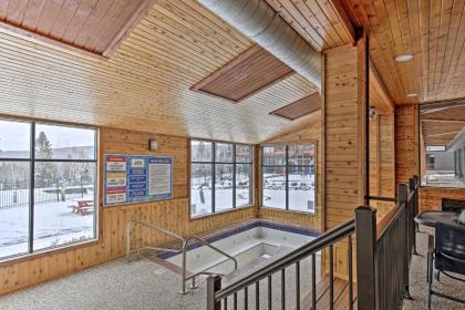 Comfy Lutsen Mountain Villa with Balcony Grill - image 3