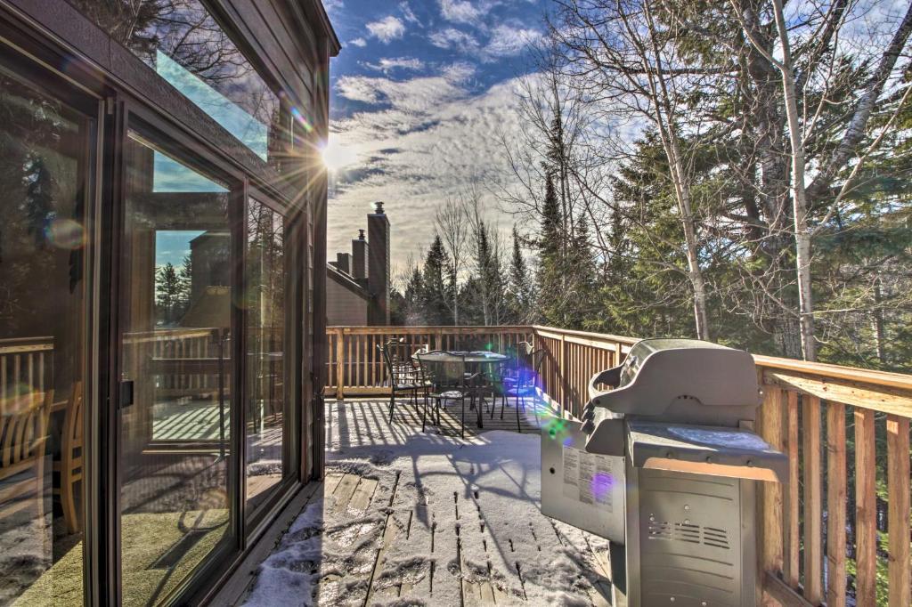 Lutsen Mtn Townhome - 2 Mi to Lake Superior! - image 3