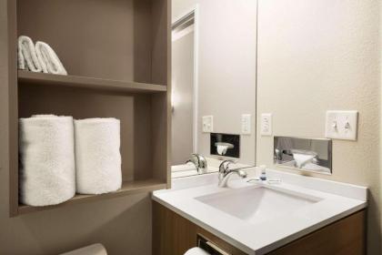 Microtel Inn & Suites by Wyndham - image 3