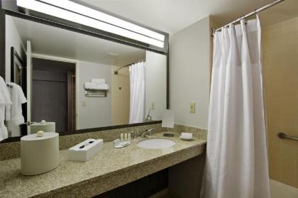 Courtyard by Marriott Lyndhurst/Meadowlands - image 11