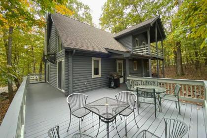 Wintergreen Home with Deck - Near Skiing and Hiking! - image 14