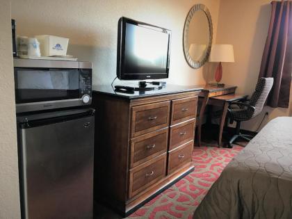 Americas Best Value Inn Lynnwood - image 10