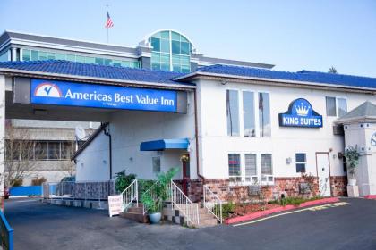 Americas Best Value Inn Lynnwood - image 14