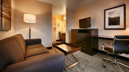 Best Western Alderwood - image 9