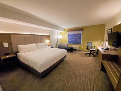 Holiday Inn Express Hotel & Suites Seattle North - Lynnwood an IHG Hotel - image 14