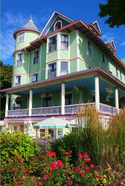 Inn on Mackinac - image 13